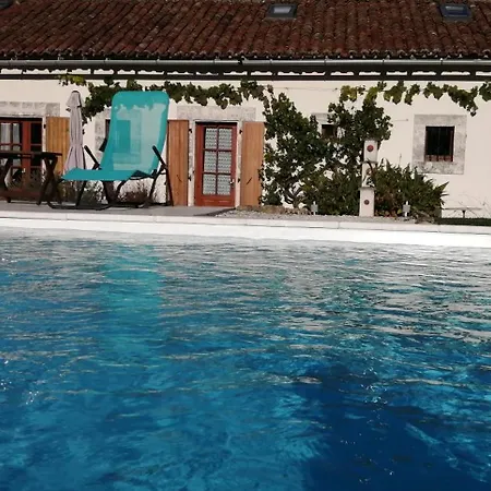 La Vieille Gorce In The Vienne Отель типа 
