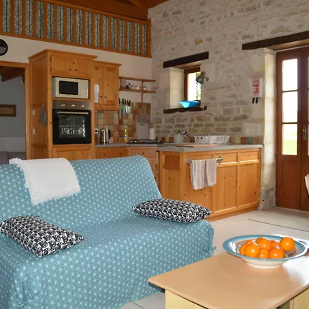 La Vieille Gorce In The Vienne Alojamento de Acomodação e Pequeno-almoço