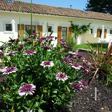 Alojamento de Acomodação e Pequeno-almoço La Vieille Gorce In The Vienne 3*