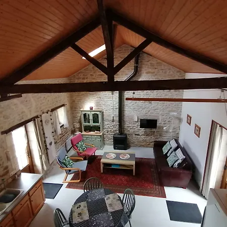 La Vieille Gorce In The Vienne Отель типа 