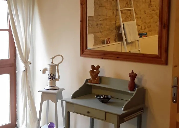 Bed and Breakfast La Vieille Gorce In The Vienne Asnois (Vienne)