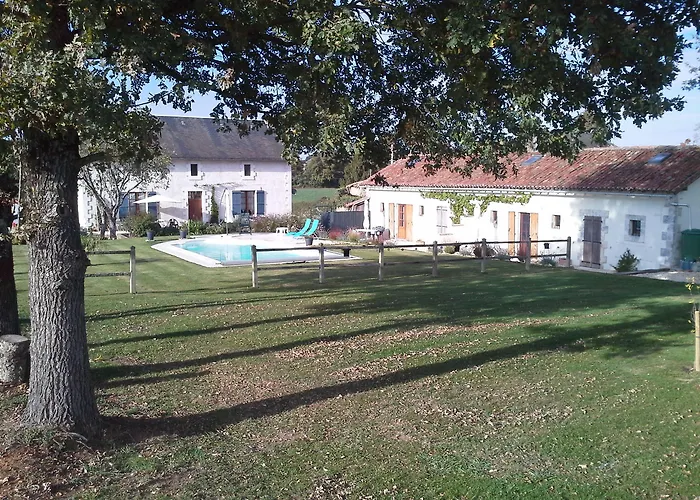 Bed and Breakfast La Vieille Gorce In The Vienne