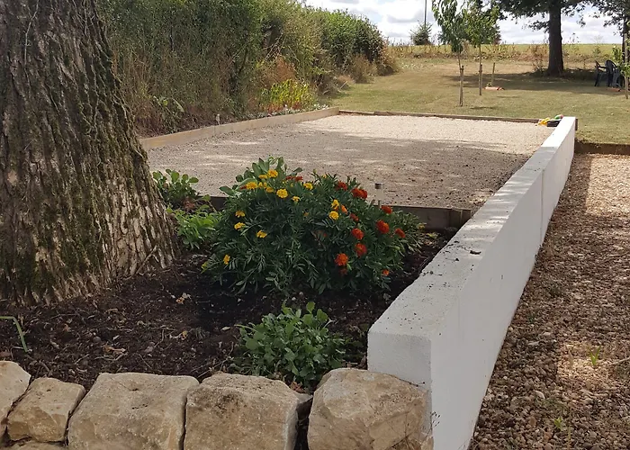 La Vieille Gorce In The Vienne Bed and Breakfast 3*